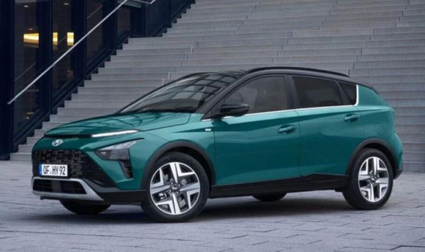 BAYON 1.4MPI 6 MT Jump (Benzinli)     Fiyat 201.900 TL    1.4MPI Style AT (Benzinli) - 223.400 TL    1.4MPI Style Design AT (Benzinli) - 225.400 TL    1.4MPI Elite AT (Benzinli) - 235.266 TL    1.0T Style DCT (Benzinli) - 246.855 TL    1.0T Elite DCT (Benzinli) - 259.355 TL