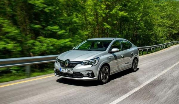 RENAULT  Yeni Taliant Joy 1.0 Sce 65 bg    Liste fiyat 181.900 TL    Joy 1.0 Turbo 90 bg 195.000 TL    Joy 1.0 Turbo ECO 100 bg 206.000 TL    Joy 1.0 Turbo X-tronic 90 bg 213.900 TL    Touch 1.0 Turbo ECO 100 bg 220.000 TL    Touch 1.0 Turbo X-tronic 90 bg 227.000  TL