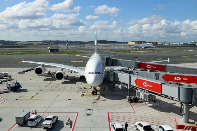 Trenin ardndan uan iin gazetecilere gsterildi.