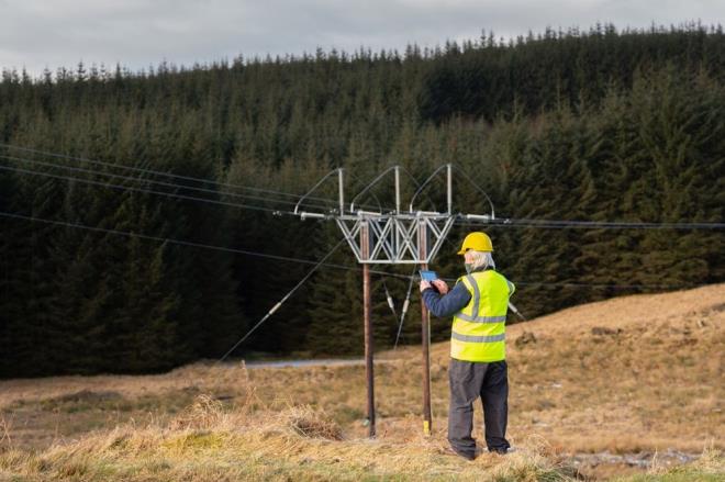 Dnya apnda niversite eitimi alan kii says her geen gn artarken, rencilerde mezuniyet sonras ?ne i yapacam? tela da devam ediyor.    Konuyla ilgili ABD?de i statistikleri Brosu tarafndan yaplan yeni bir almada ise, drt yllk lisans eitimi gerektirmeyen ve nmzdeki 10 yl ierisinde yksek talep grmesi beklenen meslekler akland.    te eitli endstrilerde, lise, lise sonras ksa bir kurs ya da n lisans mezunu olarak yaplacak en iyi 10 i:
