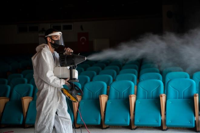 2017 ylnda 49 milyon 353 bin olan sinema seyircisi, 2018 ylnda 46 milyon 817 bin, 2019 ylnda 36 milyon 497 bin olarak kaytlara geti.