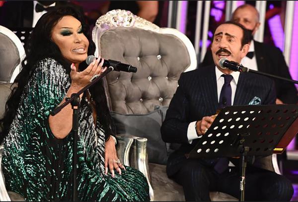 -O muhterem rol alyorum sanyor. Kuliste syledim ektim kenara. Endieliyim. Polat da yanmzda. Dedim ki Blent hanm senin de benim de paraya ihtiyacmz yok. Ziyadesiyle paramz var. Elimizden geldii kadar yardm ediyoruz hatta. Burada 100 kii alyor. Bizim sayemizde ekmek yiyorlar. Yerli yersiz kapris yapma ltfen. 30 yllk canl yayn tecrbem var. Su gibi aksn gitsin dedim. 'Tamam' dedi sesini karmad.