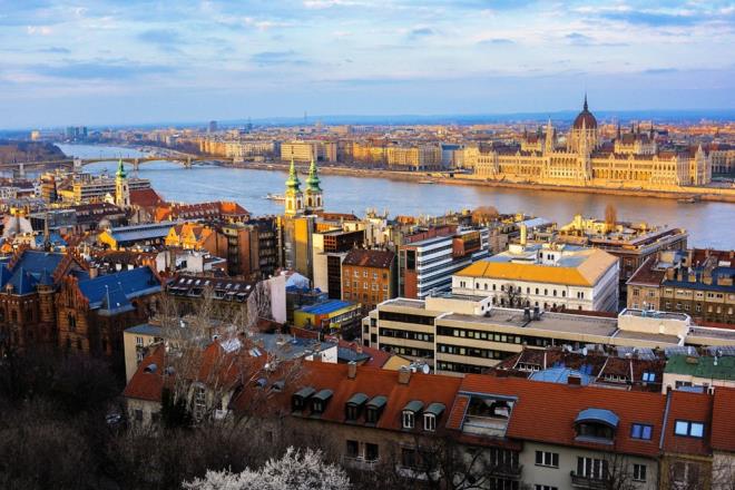 7- XI Blgesi, Budapete / MACARSTAN