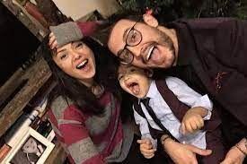 Birlikte ya�ad�klar� Etiler'deki evinden ayr�lan �talyan �ef, yine Etiler'de ayr� bir eve ta��nd��� s�yleniyor.