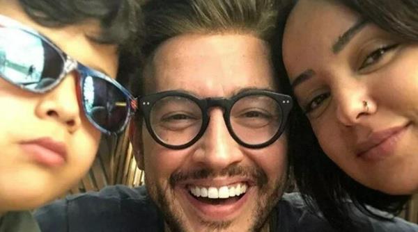 Danilo Zanna bo�anma karar� ald���n� duyurarak �a��rtm��t�  <br>  MasterChef j�risi �talyan �ef Danilo Zanna, dokuz y�l �nce evlendi�i Tu��e Demirbilek ile bo�anma karar� ald�. Zanna, konuyla ilgili yaz�l� bir a��klama yapt�. Danilo Zanna ve Tu��e Demirbilek'in �iddetli ge�imsizlik nedeniyle ge�ti�imiz g�nlerde evlerini ay�rd��� ortaya ��kt�.