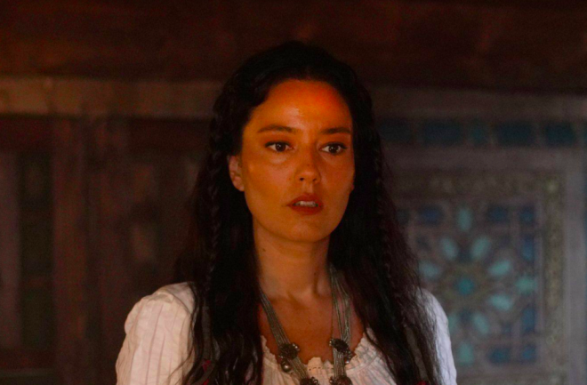 Barbaroslar dizisini yeni d�nemde Berat �zdo�an y�netecek. G�r�nt� y�netmenli�ini ise Ersan �apan yapacak. Yeni ekibin yer alaca�� 6. b�l�mde de�i�iklikler de dikkatle takip edilecektir.