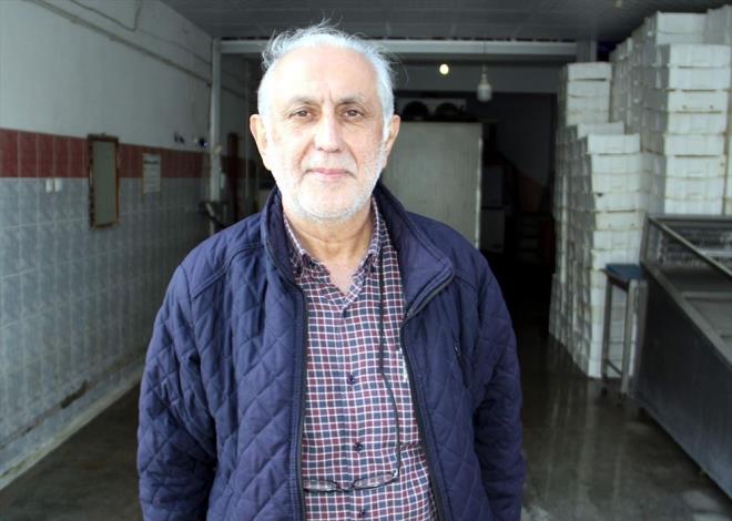 Sinop Abal Su rnleri Kooperatifi Bakan mer Tuncer, Karadeniz'de bu sezon hamsinin erken gelmesiyle bolluk yaandn syledi.
