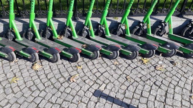 Vatandalar duruma tepki gsterirken, bu aralar iin ayr bir park alan olmas gerektiini sylyor.