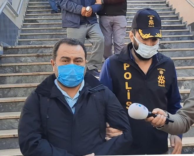 stanbul-Adana arasnda organize bir ekilde otomobil hrszl yapan ebekeye polis tarafndan operasyon yapld. Oto hrszlk Bro Amirlii tarafndan son aylarda zellikle orta segmentte bulunan aralarn alnmas zerine soruturma balatt. Yaklak 6 ay sren teknik ve fiziki takibin ardndan polis phelilerin kimliini ve izledikleri yntemleri ortaya kard.