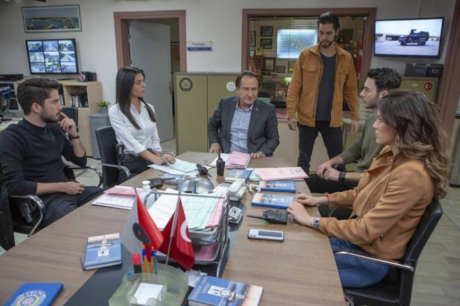 Sigortalar yeni yapld iddias:<br> oyuncu, k, kameraman, sanat birimi ve senaryo ekibi bata olmak zere alanlarn bugne kadar cret alamad iddia edildi.