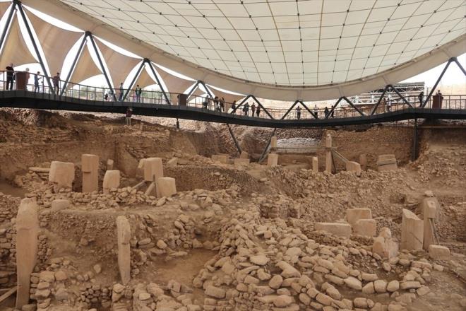Gbeklitepe'nin zellikle 3 yl nce UNESCO Dnya Miras Listesi'ne girdikten sonra daha fazla ilgi ektiini belirten Beyazgl, anlurfa'nn dnyaya esiz deerler sunduunu dile getirdi.