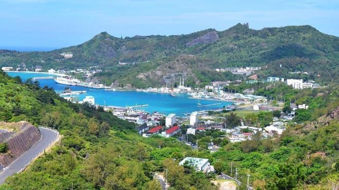 Dnyann her yerinden bilim insanlar ve akademisyenler hala  hala derin depremlerim ilk nasl meydana geldiini anlamaya alyorlar. Yerin 300 kilometreden daha altnda meydana gelen depremler "derin deprem" olarak adlandrlyor.