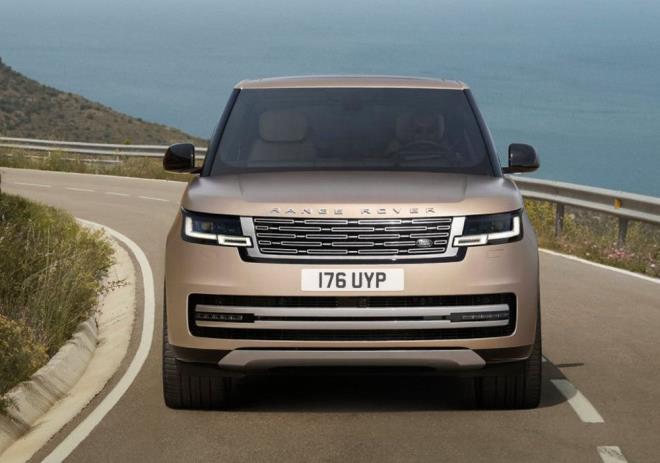 Aktif grlt nleme teknolojisiyle birlikte gelen Meridian ses sistemi, ara dndan uzaktan park etme, direksiyona mdahale edebilen adaptif hz sabitleyici, 500 metreye kadar aydnlatabilen yeni far teknolojisi, 48V elektrik destekli bamsz sspansiyon yeni nesil Range Rover'da dikkat eken dier zellikler.