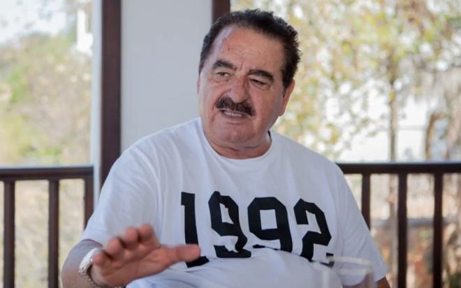 12 yl sonra yeniden konser maratonuna balayan brahim Tatlses, younluktan dolay mdr iin "Eli aya dzgn olsun" diyerek asistan ilan at. Tatlses ksa sre sonra ilan kaldrarak, "Biz i vermek istiyoruz arayanlar ene alyor anlamadm, ben de iptal ettim" dedi.