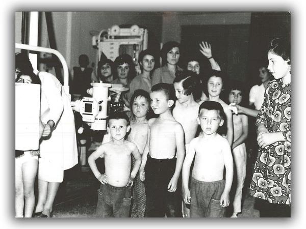 Makber (Her Yer Karanlk) adl unutulmaz eserin bestenin zerine yazlan olaanst ackl gftesi ve arknn giriinde Gven'in ksrkler gzyalar iinde "Kan... Kan... Yine kan.." szleri eserin travmatik etkisini de kanlmaz klyordu zira 1940'larda her yl bin kiiden 2-3' verem nedeniyle lyordu ve hastalk bir numaral lm nedeniydi.