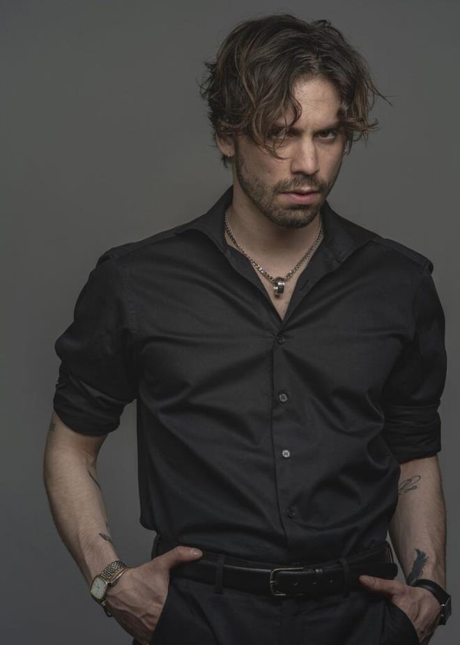 Taro Emir, canlandrd Seluk karakteriyle, normal hayatta asla arkada olmayacan belirtti.