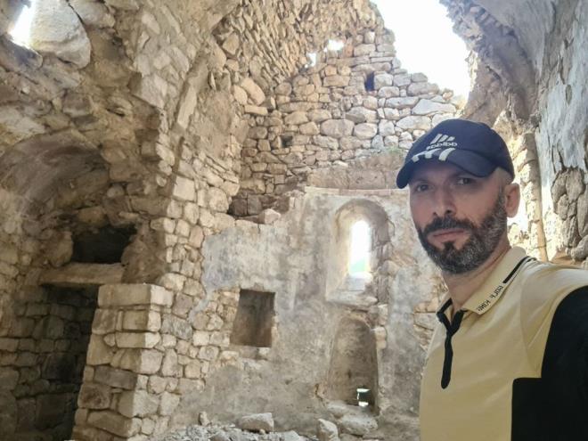 Kilisenin iini ilk kez grntleyen Demir, ble halk tarafndan tarihi kilisenin korunmasn ve inan turizmine kazandrlmasn istendiini ifade etti.