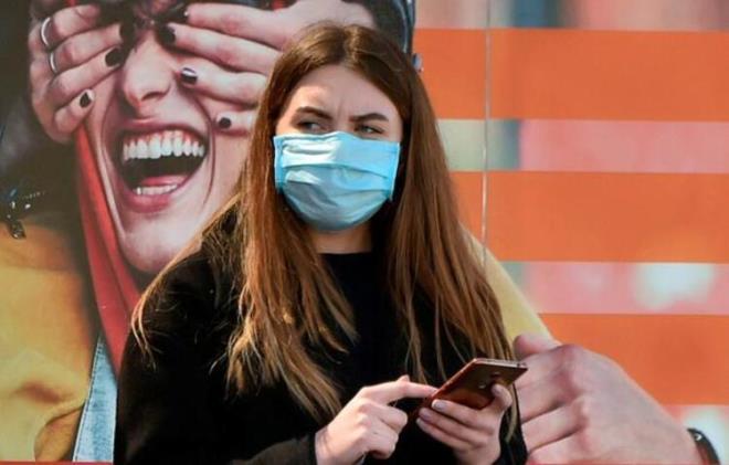 eyrek milyara yakn insana bulaan ve 5 milyondan fazla insann canna mal olan virs ile mcadele son srat sryor. Dnya genelinde alama almalar srerken bir yandan da virse kar gelitirilen ila iin son kontroller yaplyor.