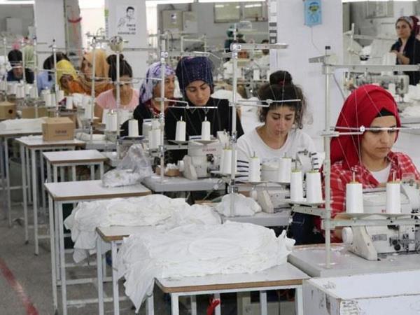 Asgari cret Tespit Komisyonu ne zaman toplanacak?<br>  Asgari cret Tespit Komisyonu toplantlar Aralk aylarnda yaplyor. nceki uygulamalara bakldnda komisyonun ilk ve son toplantsnn ev sahipliini alma ve Sosyal Gvenlik Bakanl yapyor. kinci toplantnn ev sahipliini iveren adna TSK, nc toplantnn ise iiler adna Trk- yapyor.