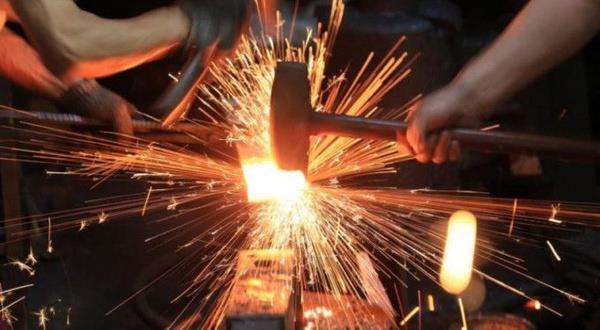 Asgari cret 2 bin 829 lira 90 kuru<br>    2021 iin asgari cret 2 bin 895 lira 90 kuru olarak uygulanyor. Evli ve ei almayan alanlar iin net asgari cret, 2 bin 879 lira 57 kuru; evli, ei almayan ve bir ocuklu alan iin 2 bin 919 lira 81 kuru; evli, ei almayan ve iki ocuklu alan iin 2 bin 960 lira 6 kuru; evli, ei almayan ve  ocuklu alan iin ise 3 bin 13 lira 72 kuru olarak veriliyor.