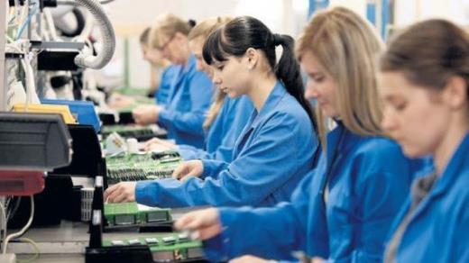 Asgari cret Tespit Komisyonu?nun nc toplantsnda Trkiye statistik Kurumu (TK) hesaplamalarn sunmutu. Buna gre TK tarafndan asgari cret ar i kolu iin 2.792,10 TL; orta i kolu iin 2.507,70 TL; hafif i kolu iin 2.339,10 TL olarak hesaplanmt. TK'in yapt hesaplamalarda geen yla gre ortalama yzde 20'lik art olduu grlmt.