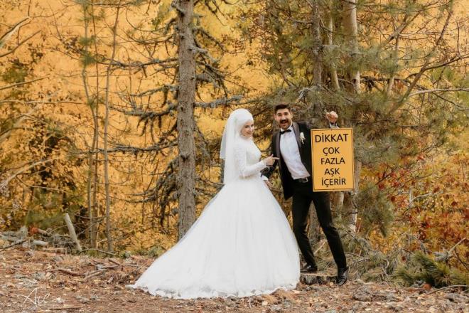 Yeille birlikte sar ve krmznn tonlarna brnn Sndrg ormanlar, fotoraflarn ve doaseverlerin de urak yeri haline geldi.