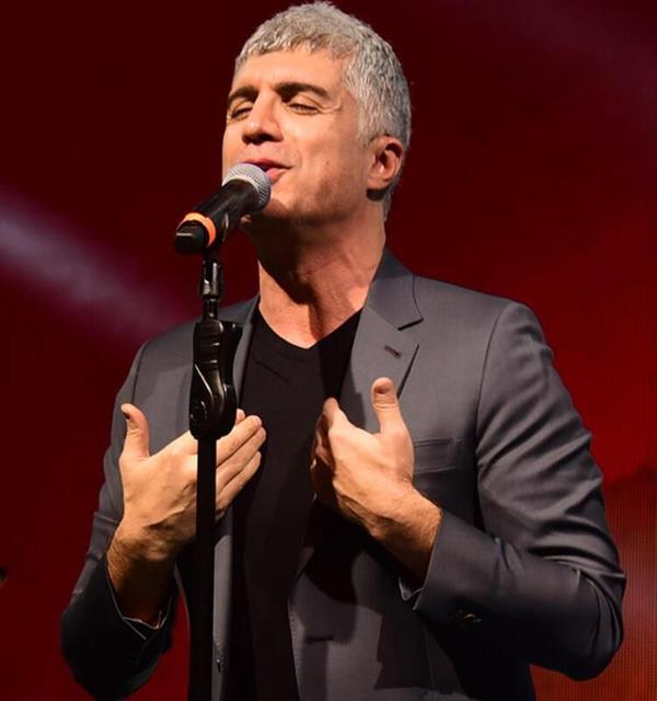 zcan Deniz'i Kbrs'ta ylba gecesi dinlemenin bedeli bir kii iin, konaklama, uak ve transfer bedeli dahil 20 bin TL...