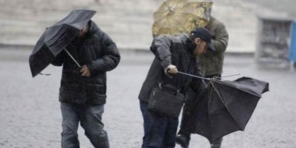 -Bu sistemle birlikte aramba, Perembe ve Cuma gnleri hava scaklnn lkemizin kuzey ve i kesimlerinde hissedilir derecede olmak zere lke genelinde 6-12 derece arasnda azalaca tahmin ediliyor.