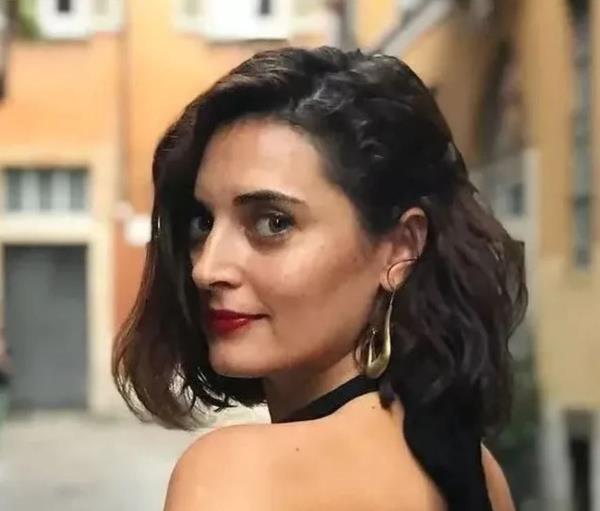 Bu iki gelimenin yan sra dizide Han'n eski nianls Ceylan karakterini canlandracak olan Aslhan Grbz'n kadroya dahil olmasyla dizide Rya'nn hikayesinin son bulaca ne srld.