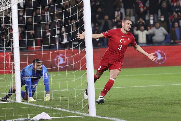 2. HTMAL: Trkiye tek farkl galip gelirse, Norve'in Hollanda'y en az 3 farkla malup etmesi gerekecek. Bu durumda Hollanda elenirken, Trkiye play-off oynayacak. Play-off'lara 10 grup ikincisi ve Uluslar Ligi'nden gelecek 2 takm katlacak. 12 takmn yer ald elemelerde iki turu da geen 3 takm 2022 Katar Dnya Kupas'na katlma hakk elde edecek.