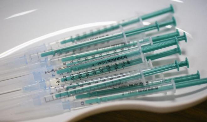 alma yazarlar Dr Rafael Araos ve Alejandro Jara, "Glendirici olarak farkl alarn uygulanmasnn  inaktive alarla alanm kiilerde bakl nemli lde artrabildiini kantlyor? aklamasn yapt.