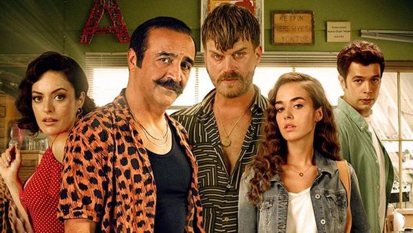 Her iki filmde de rol alan Ezgi Mola, Rza Kocaolu, Erdem Ba ve Ersin Korkut gibi isimlerin bu filmde de rol alp almayacaklar ise merak ediliyor.