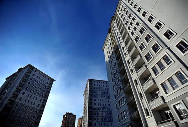 Bavuru artlar<br>    Konutlara bavuru yapacak vatandalarn 18 yan doldurmu ve Trk vatanda olmas gerekiyor. Konut satn almak iin bavuruda bulunanlarn kendileri, eleri ve velayetleri altndaki ocuklar zerine Trkiye snrlar dahilinde tapuda kaytl bamsz konutlarnn bulunmamas, kendileri, eleri ve velayetleri altndaki ocuklarnn daha nce TOK?den konut satn almam olmas artlar aranyor.