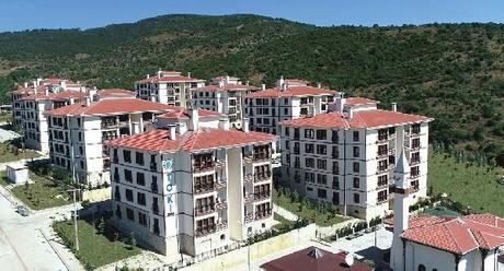 Ktahya merkezdeki 73 konuta ise vatandalar 315 bin liradan balayan fiyatlar ve bin 970 liradan balayan taksitlerle sahip olabilecek.