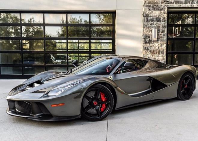 19. LA FERRAR FXX K    2.7 MLYON DOLAR