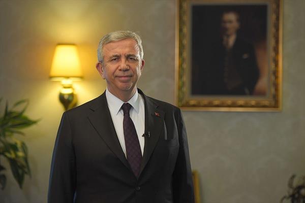 Erdoan m Mansur Yava m?  <br>  Cumhurbakan Erdoan karsndaki en yksek oran ise Mansur Yava yakalad. Ankete katlanlarn yzde 41.3? Erdoan derken Mansur Yava diyenler yzde 39.3?e kt. Kararszlarn oran ise en dk seviye olan yzde 19.4?e geriledi.