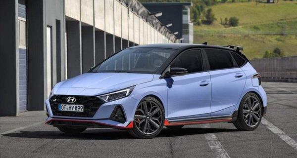 Hyundai i20 (40 Litre) - 388 TL'ye deposu dolacak