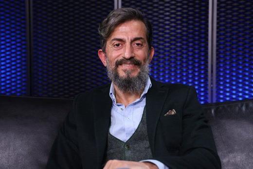 Okulda zaten trl etkinliklere katldm. ocukken de film anlatr gibi hikayeler anlatrdm. Bir de sanyorum bu bir hediye. Tabii ki stne bir eyler koymanz gerekiyor.