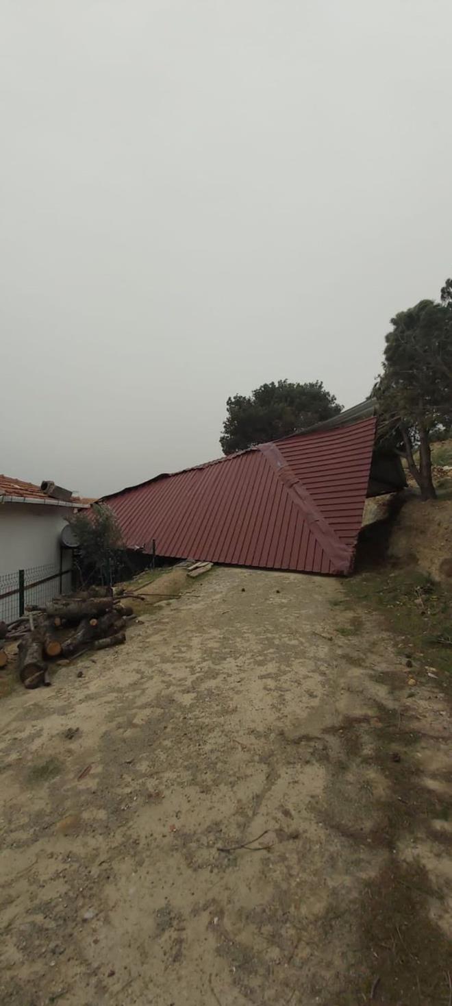 Yaplan aklamada u uyarlara yer verilmiti:    "Gney ve Gneybat ynlerden yarn ilk saatlerden itibaren blgemiz genelinde beklenen stanbul, Edirne, Krklareli, Tekirda, Kocaeli, Sakarya ve Yalova'da kuvvetli tam frtna 70-110 km/sa eklinde esmesi beklendiinden at umas, aa ve direk devrilmesi beklendiinden soba ve baca kaynaklar zehirlenmeler ve ulamda olumsuzluklara kar vatandalarn tedbirli olmalar gerekmektedir."