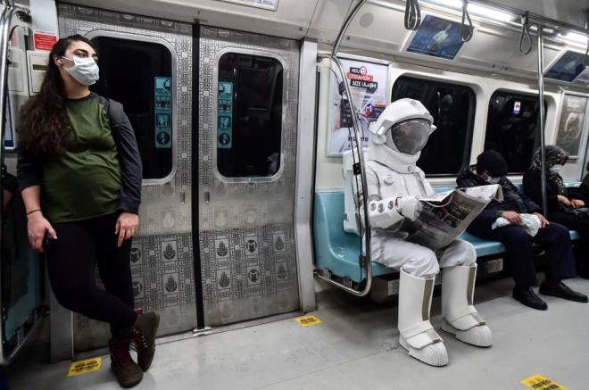 Astronotu grnce ok ardn dile getiren Nurullah elebi, "Byle bir eyi beklemiyordum, ok ardk. lgimi ok ekti" dedi.