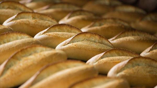 Nide'de yzde 14 zam<br>  Nide Esnaf ve Sanatkarlar Odalar Birlii, Frnclar Odas'nn talebi dorultusunda ekmein fiyatna 25 kuru zam yapt. Nide Esnaf ve Sanatkarlar Odalar Birlii ile Nide Kasaplar ve Frnclar Odas tarafndan yeni ekmek fiyat tarifesi frnclara datld. Yeni fiyatlarla sat dnden itibaren balad. Zaml tarifeye gre Nide'de 1 lira 75 kurua satlan 200 gram ekmek 2 liradan satlacak.