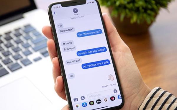 iMessage  <br>  - Mesaj ierikleri snrl olarak gsteriliyor.  - Tebligat ile temel dzeyde abone bilgileri alnabiliyor.  - stihbarat eriimi kararyla hedef bir numarayla yaplan 25 gnlk grmeler grlebiliyor.  - Kalem kayd: Herhangi bir bilgi sunulmuyor.  - Arama emri: Hedef cihazn yedeklerine ulalabiliyor, iCloud kullanlyorsa ifreleme anahtarlar da veriliyor. Eer hedef, iCloud'da mesajlar etkinletirdiyse buradan mesajlar da alnabiliyor.
