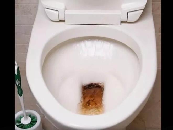 Fraladktan sonra sifonu ektiinizde, lekeleri tamamen temizleyebilirsiniz