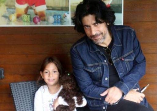 Baylgen'in irin Ediger ile evliliinden dnyaya gelen kz stanbul, gen kz oldu.       2009 ylnda stanbul adn verdikleri kzlarn kucana alan ift, 2014 ylnda evliliini bitirdi. ift, bu srete kzlarn da gzlerden uzak bytme karar ald.