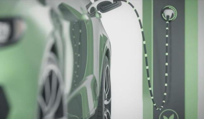 ?Gn getike enerjinin yanna savunma, otomotiv, kompozit gibi farkl alanlar da ekledik. Buralarda da alyoruz. rn eitlendirdik... Enerji alannda yaptmz almalarda ortaya konan ilk rn iin patent bavurumuzu tamamlamak zereyiz. Bu patent bavurusunun anlam u; dnyada bu almann rnei yok. Ticarileme ve potansiyeli yksek. u an geldiimiz noktada dnya apnda giriimcilerle, sanayicilerle gryoruz. Ama tabi ki nceliimiz Trkiye. lkemizdeki sanayi dnyasyla ilerlemek ve burada katma deer yaratmak imdilik en ncelikli hedefimiz.?