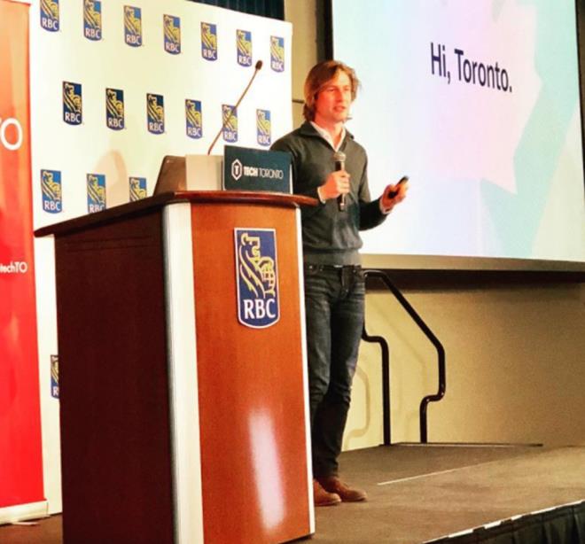 ZACH PERRET (34)    Plaid, Kurucu ortak