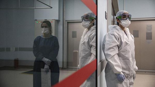 2586 Covid-19 hastasnn verilerini inceleyen uzmanlar, 0, AB ve Rh- olanlarn Covid-19 riskinin ise daha az olduunu dile getirdi.