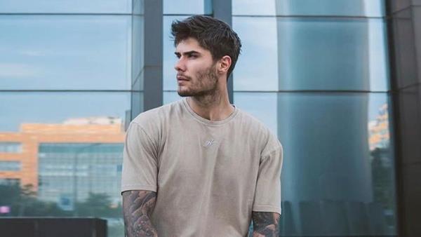 Survivor 2020'de finale kadar gitmeyi ba�aran ancak ikinci olan Bar�� Murat Ya�c�