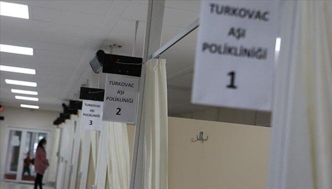 AININ RETM AAMASINA YNELK OK SAYIDA TEST UYGULANIYOR    Prof. Dr. Kara, ann retim aamasna ynelik de ok sayda test uygulandnn altn izerek, TURKOVAC'n retilebilir olduunun saptandn syledi.    retim srecinde ann antijen miktarnn vcut asndan yeterli olup olmad ve son kullanma tarihinin belirlenmesine ilikin, ?stabilite? testlerinin yapldn anlatan Kara, TURKOVAC'n onay almas durumunda zerine ?3 aylk kullanm sresi vardr? diye yazlabileceini belirtti.