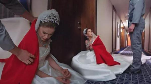 "Yaknda ekranda olacam" demiti  <br>  Getiimiz gnlerde ekrana dn sinyali veren gzel oyuncu, "Yaknda ekranda olacam" demiti.